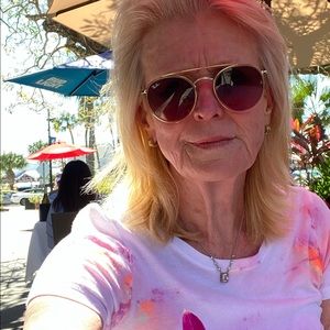 Meet your Posher, Clare